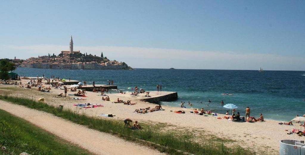 Apartman Sara Rovinj Buitenkant foto